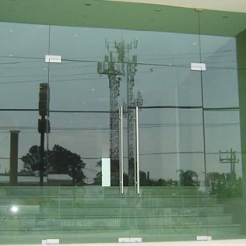 Cửa kính cường lực